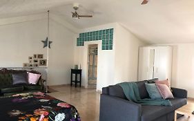 Lovely 1-Bedroom Loft Near Ronda
